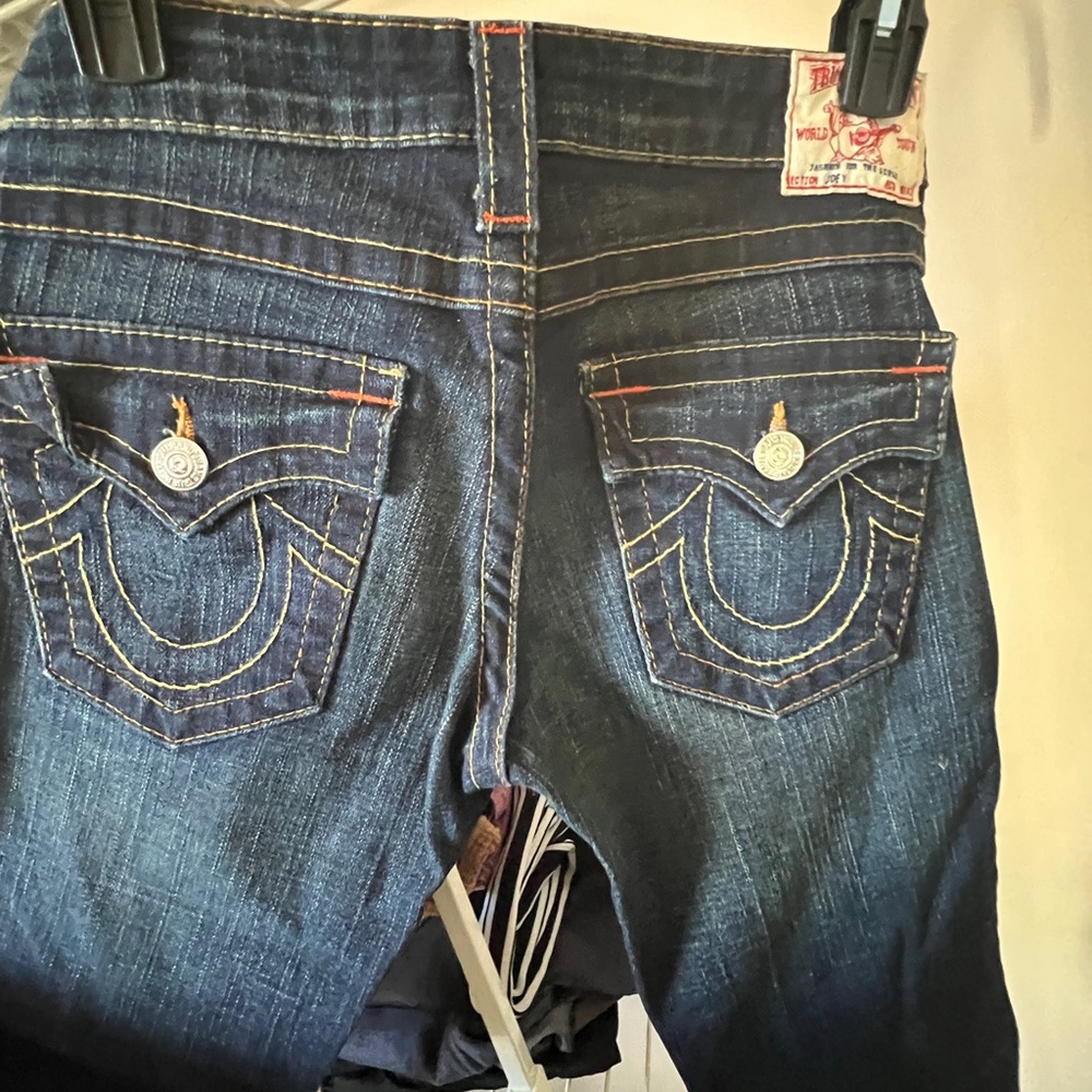 Vintage True Religion size 28 jeans MINT condition ! I HAVE 4 pairs